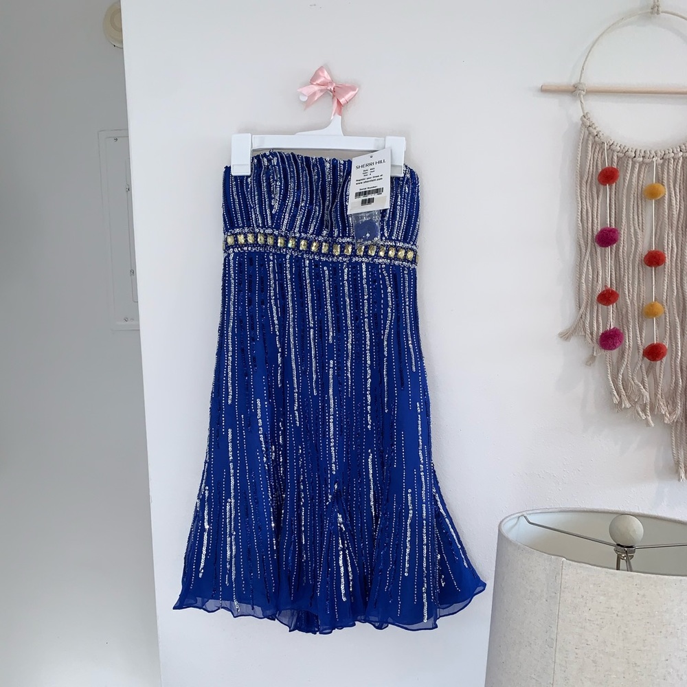 NWT SHERRI HILL COCKTAIL DRESS SIZE 0